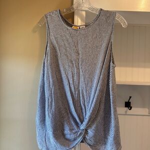 C&C California Gray Sleeveless Tie Front Tank